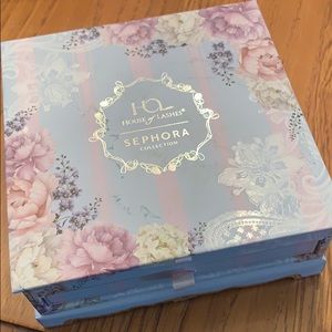 Sephora Collection x House of Lashes palette